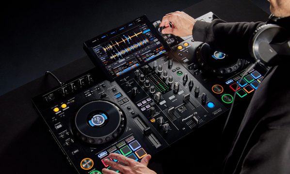 Pioneer XDJ-RX3 (B-Stock) DJ media player